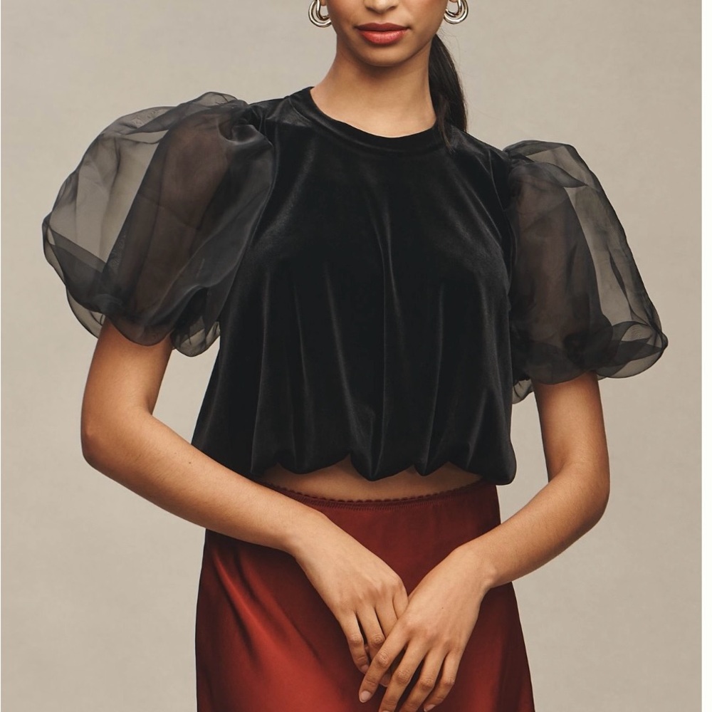 Maeve Black Boxy Puff Sleeve Crop Top